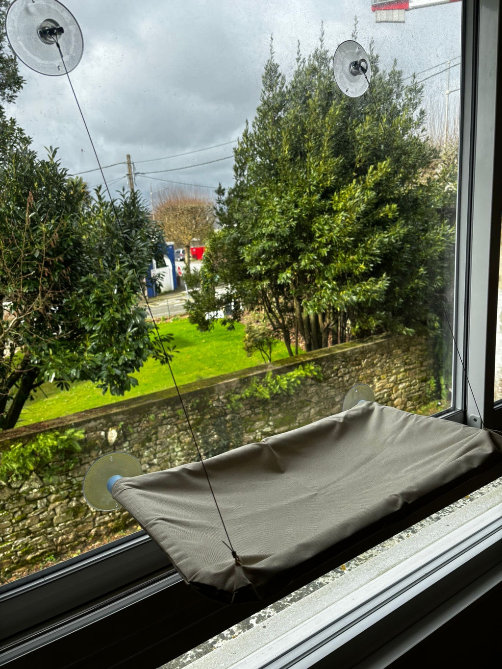 Hamac suspendu pour chat "Nid d'amour"